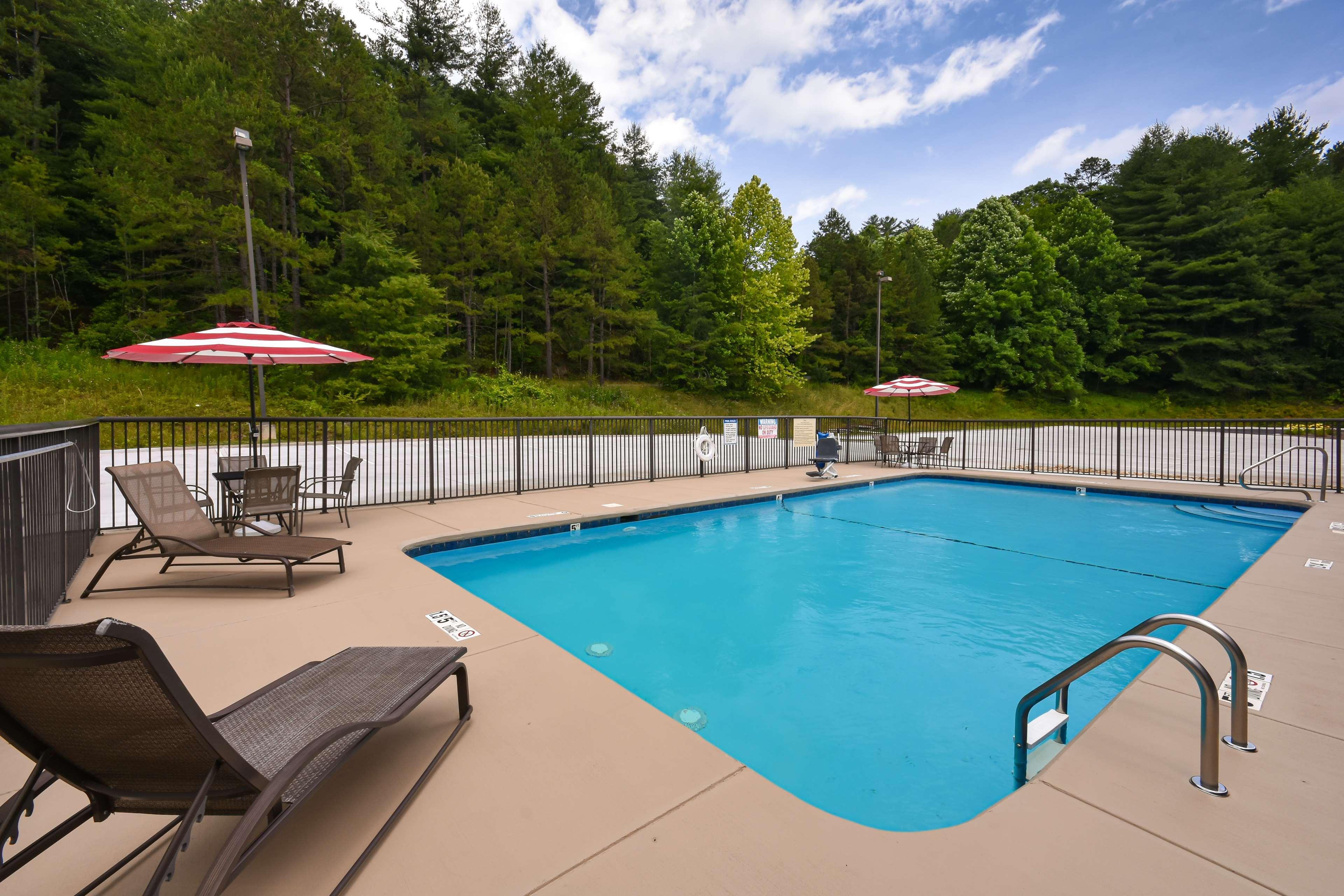 Hampton Inn Brevard Pisgah Forest Eksteriør bilde